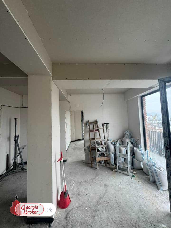 nearly repaired 3-room apartment for sale