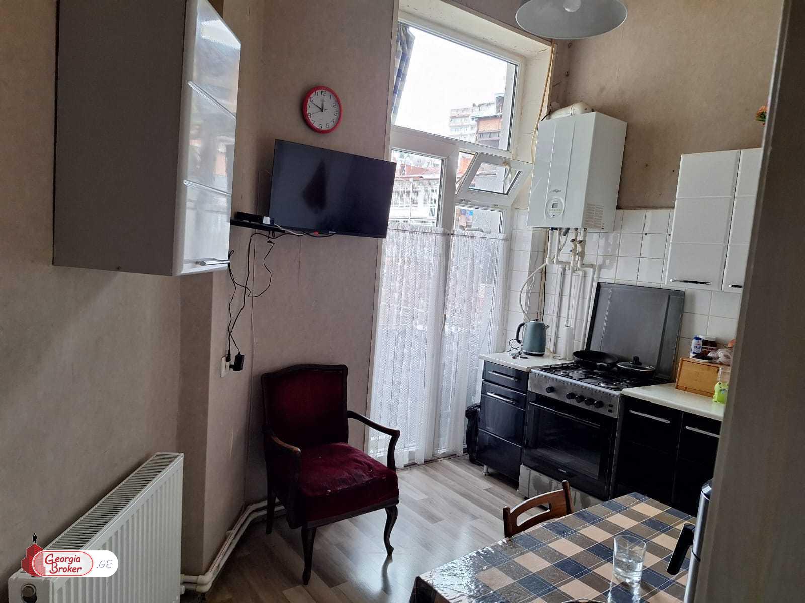 nearly repaired 3-room apartment for sale