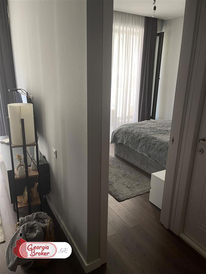 nearly repaired 2-room apartment for sale
