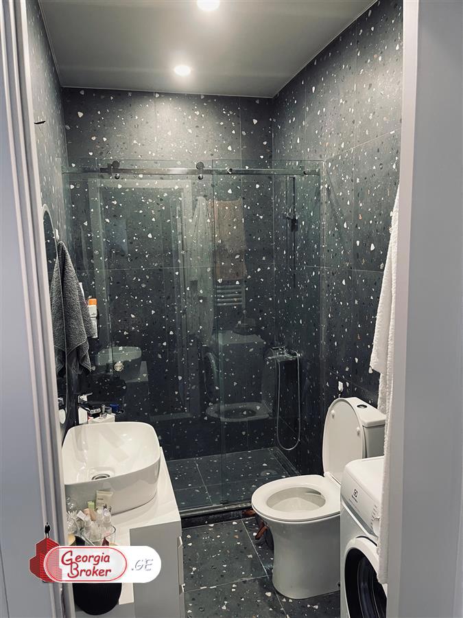 nearly repaired 2-room apartment for sale