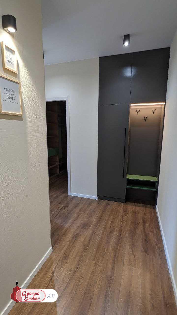 nearly repaired 3-room apartment for sale