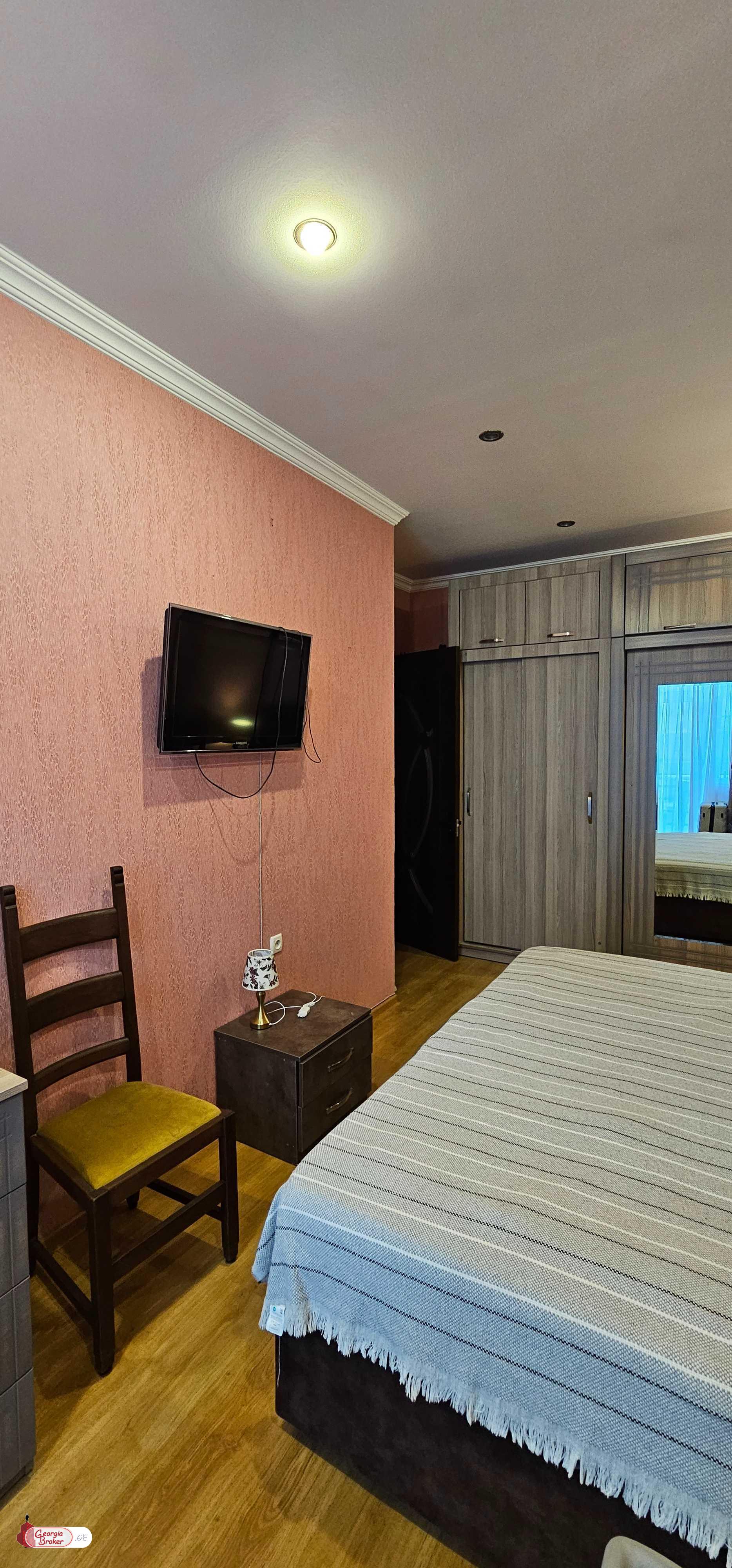 nearly repaired 3-room apartment for sale