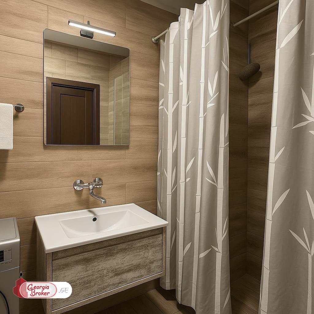 продается квартира с новым ремонтом 4-комнаты