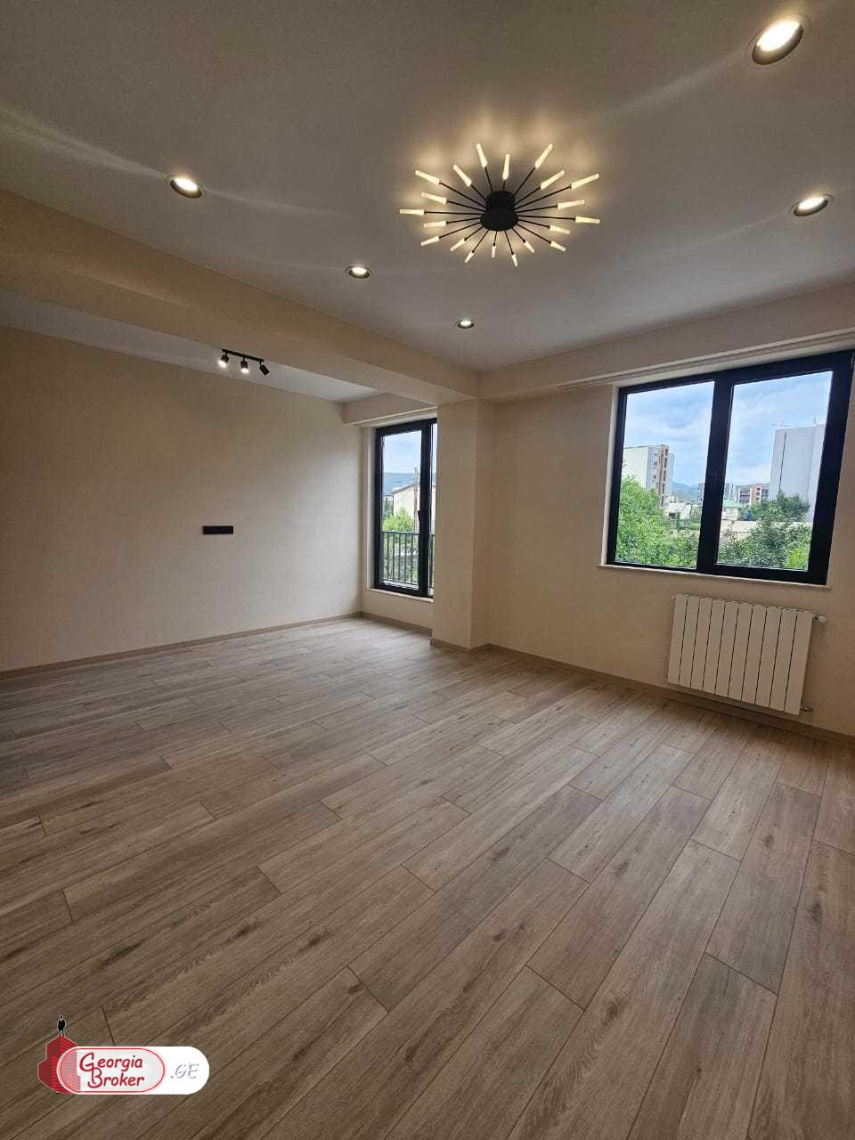 nearly repaired 3-room apartment for sale