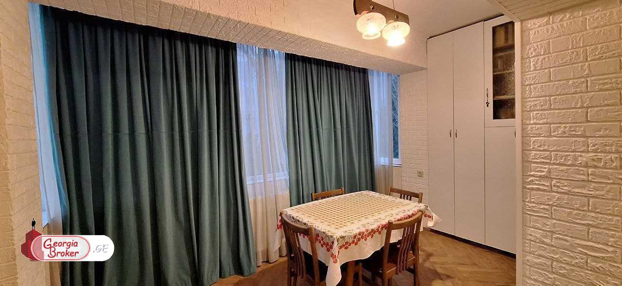 nearly repaired 3-room apartment for sale