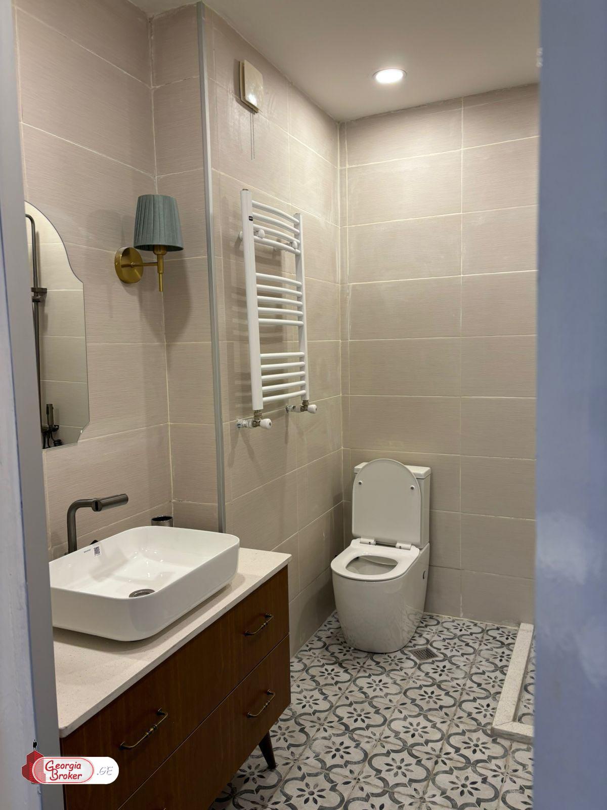 nearly repaired 3-room apartment for sale