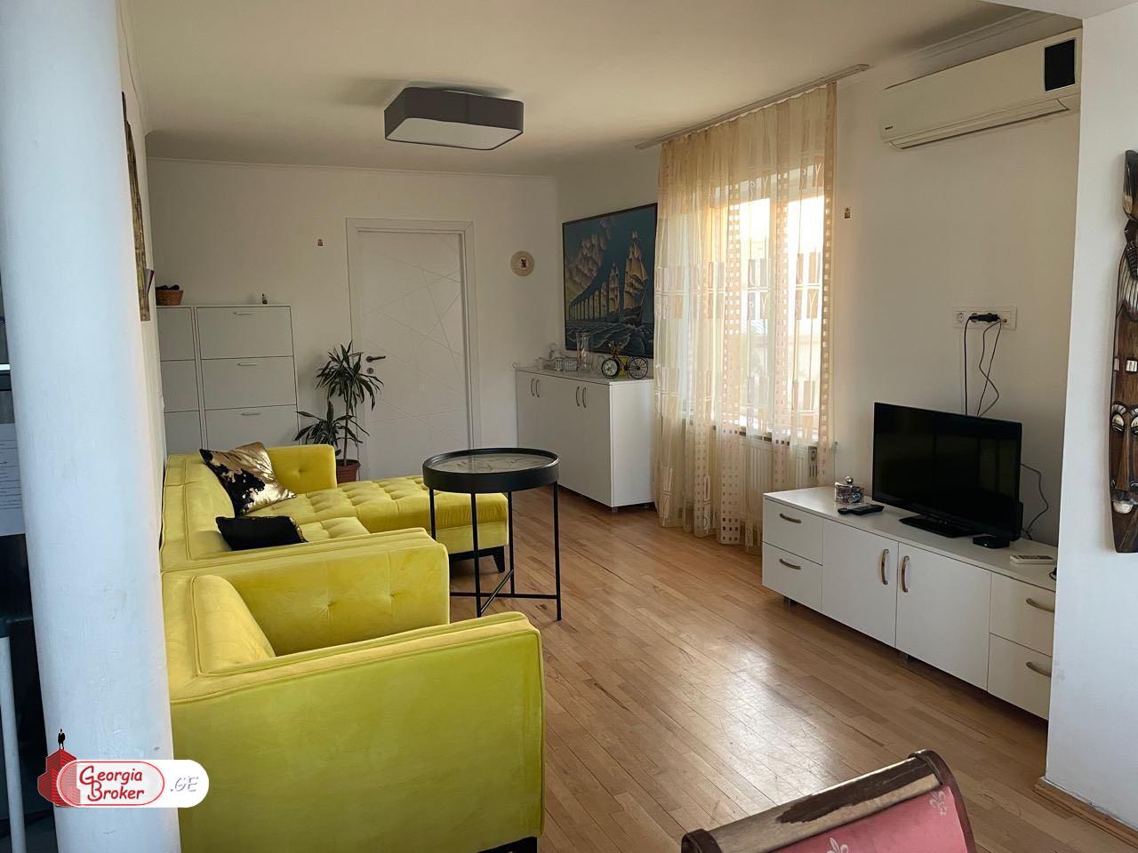 nearly repaired 3-room apartment for sale