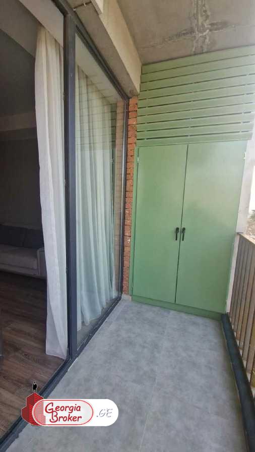 nearly repaired 2-room apartment for sale