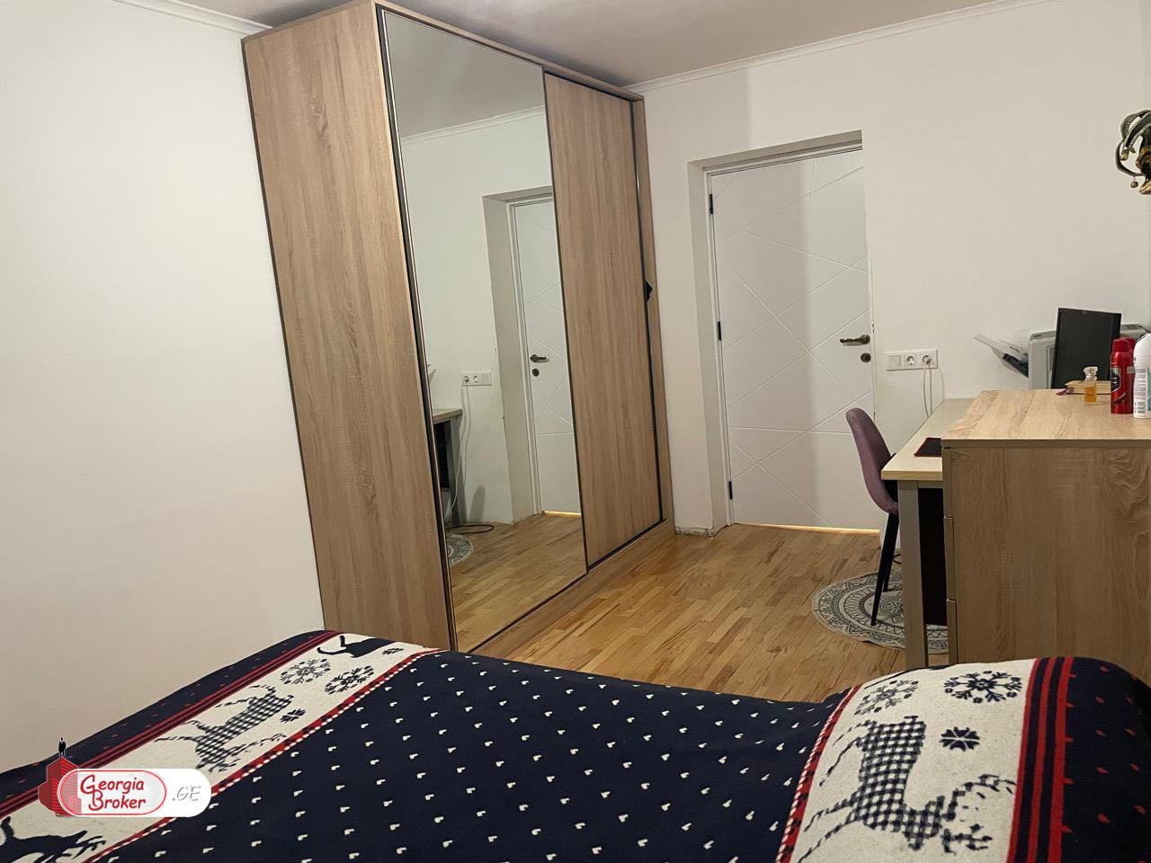 nearly repaired 3-room apartment for sale