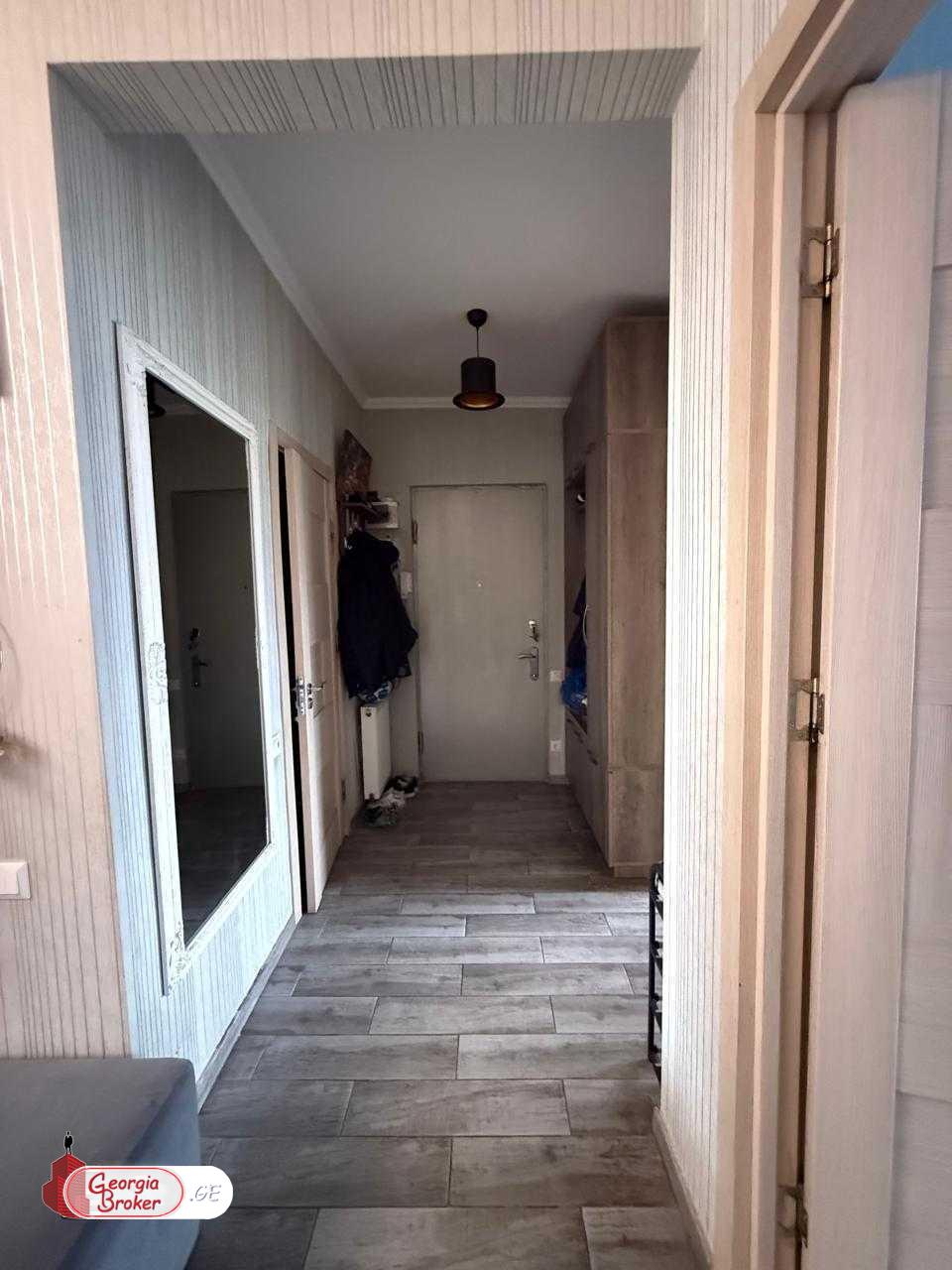 nearly repaired 3-room apartment for sale