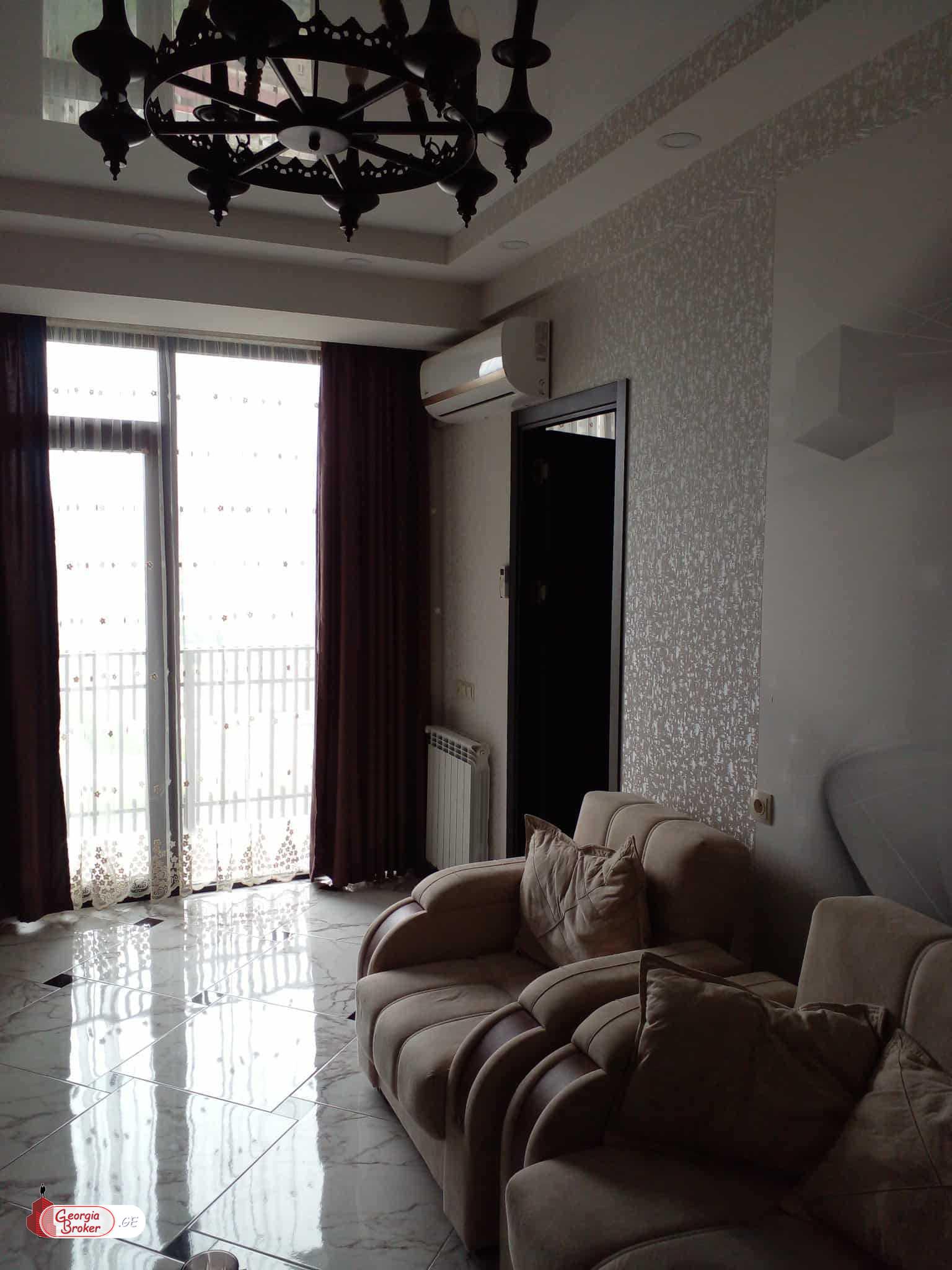 продается квартира с новым ремонтом 3-комнаты