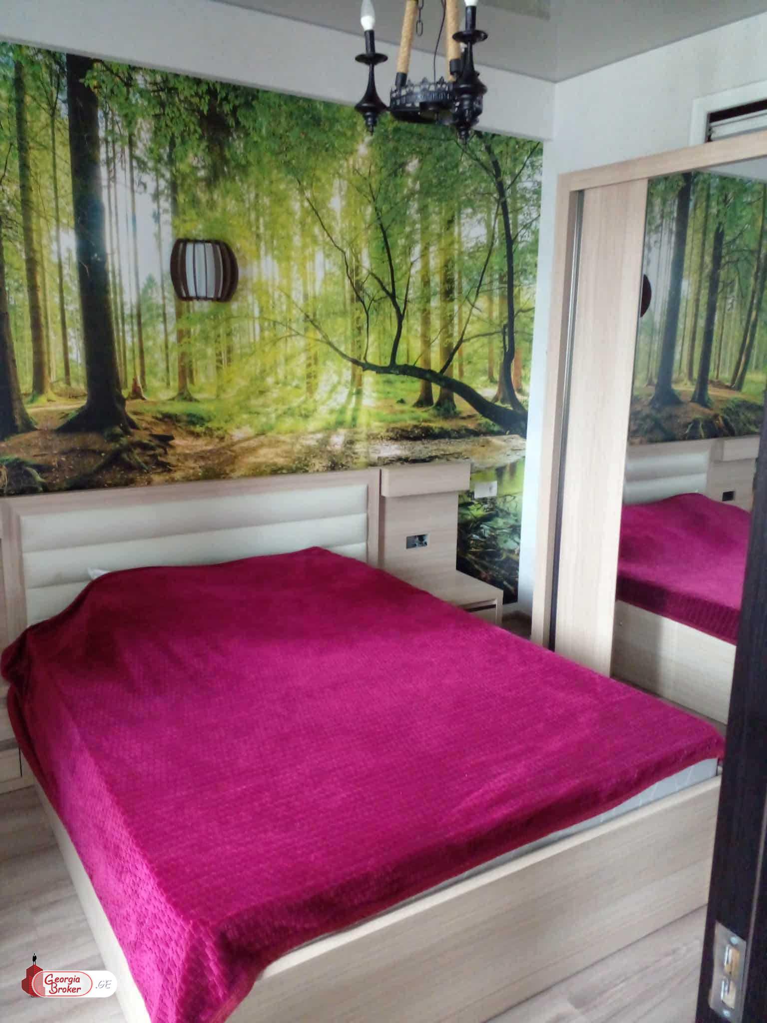 продается квартира с новым ремонтом 3-комнаты