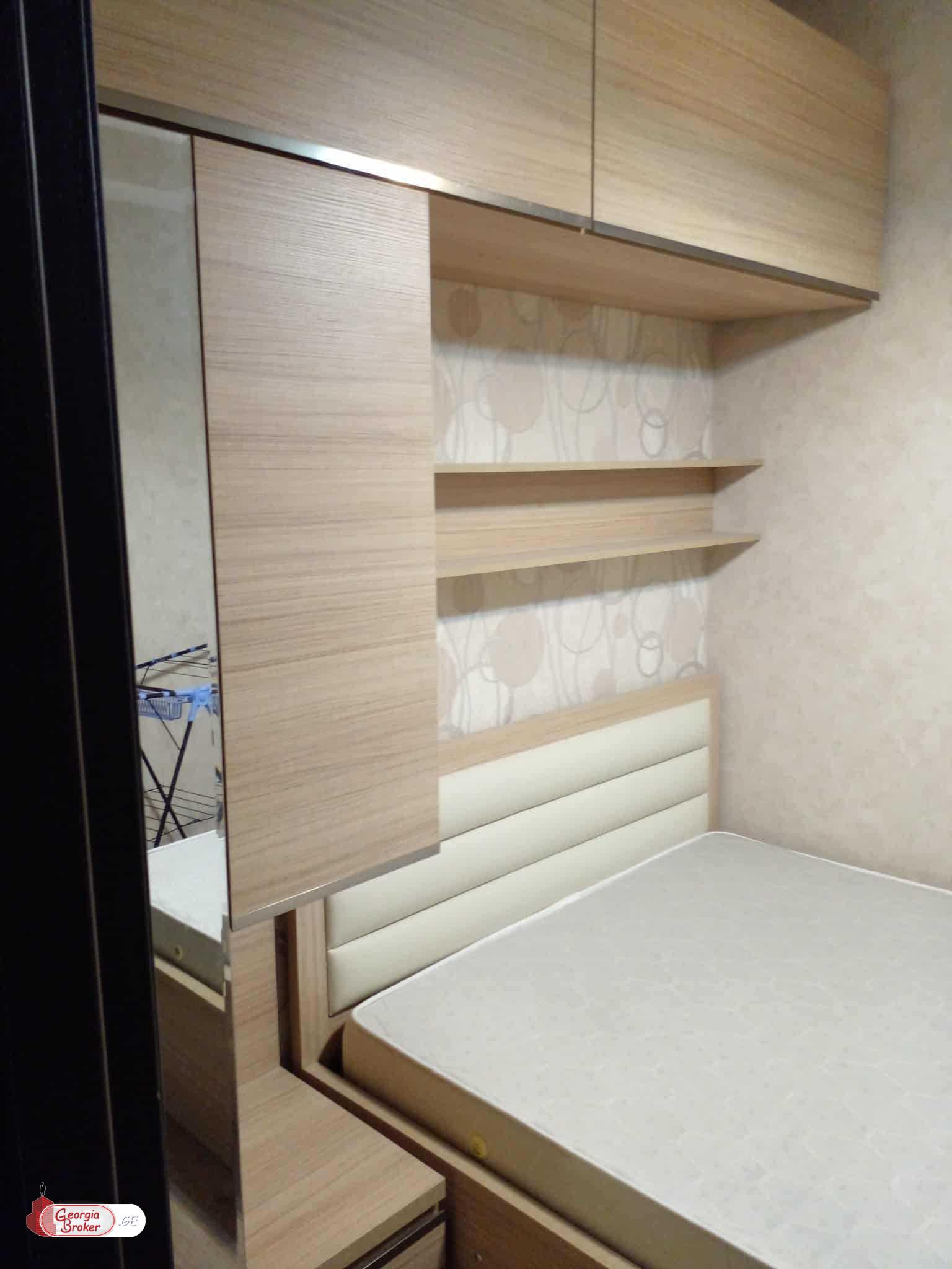 продается квартира с новым ремонтом 3-комнаты