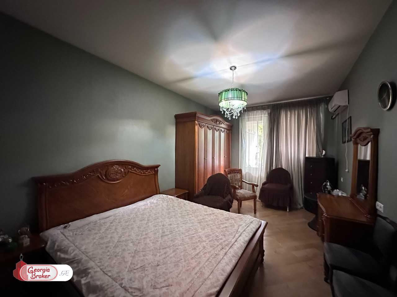 nearly repaired 4-room apartment for sale