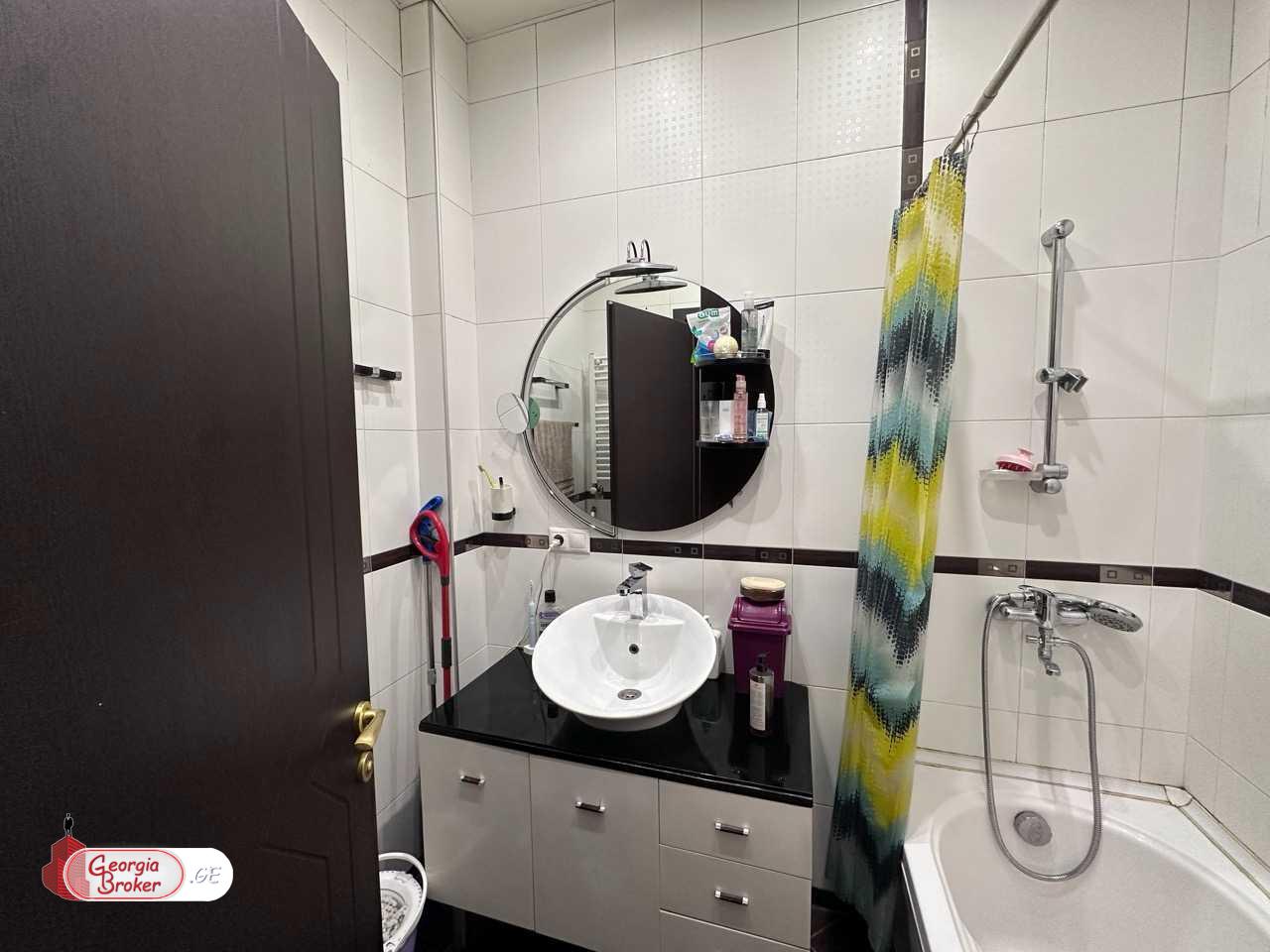 nearly repaired 4-room apartment for sale