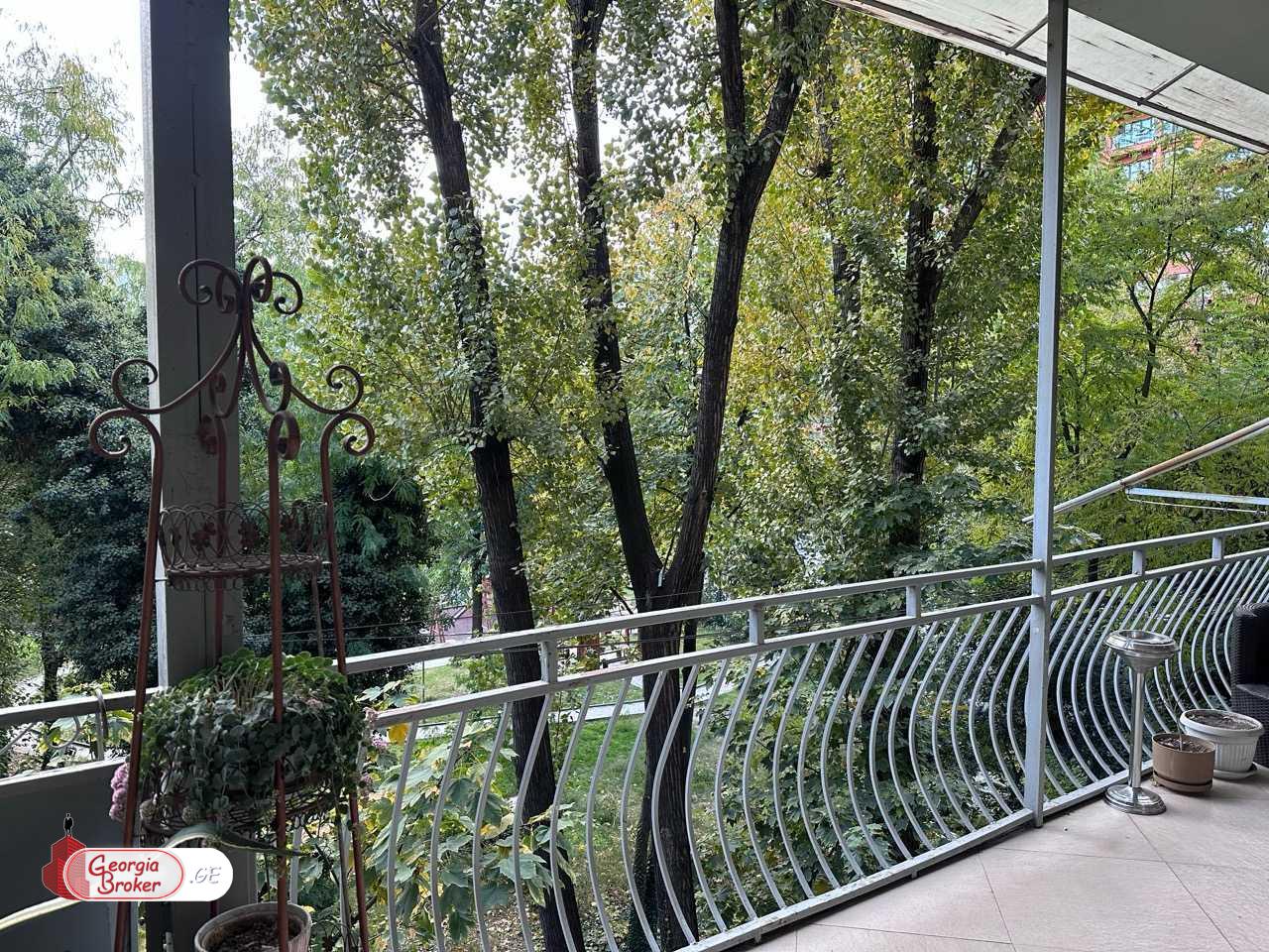 nearly repaired 4-room apartment for sale