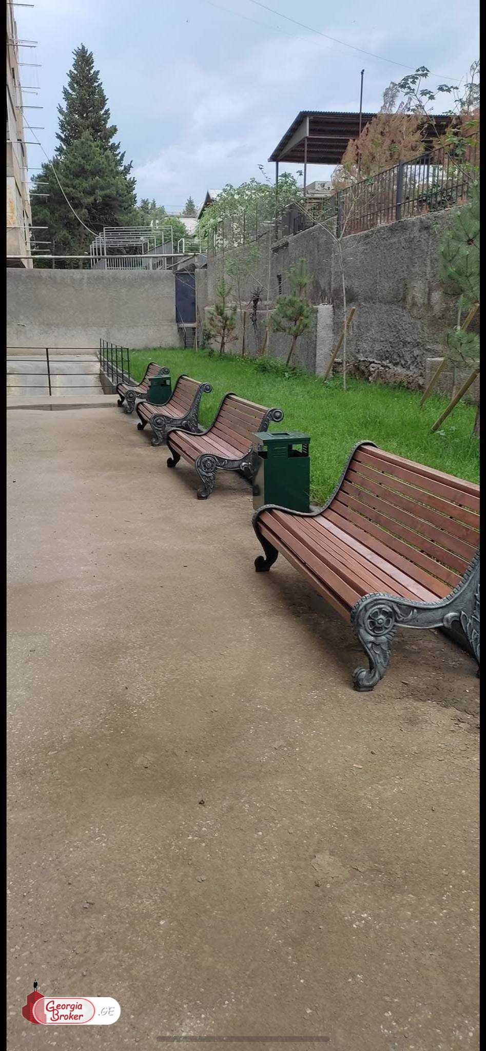 nearly repaired 3-room apartment for sale