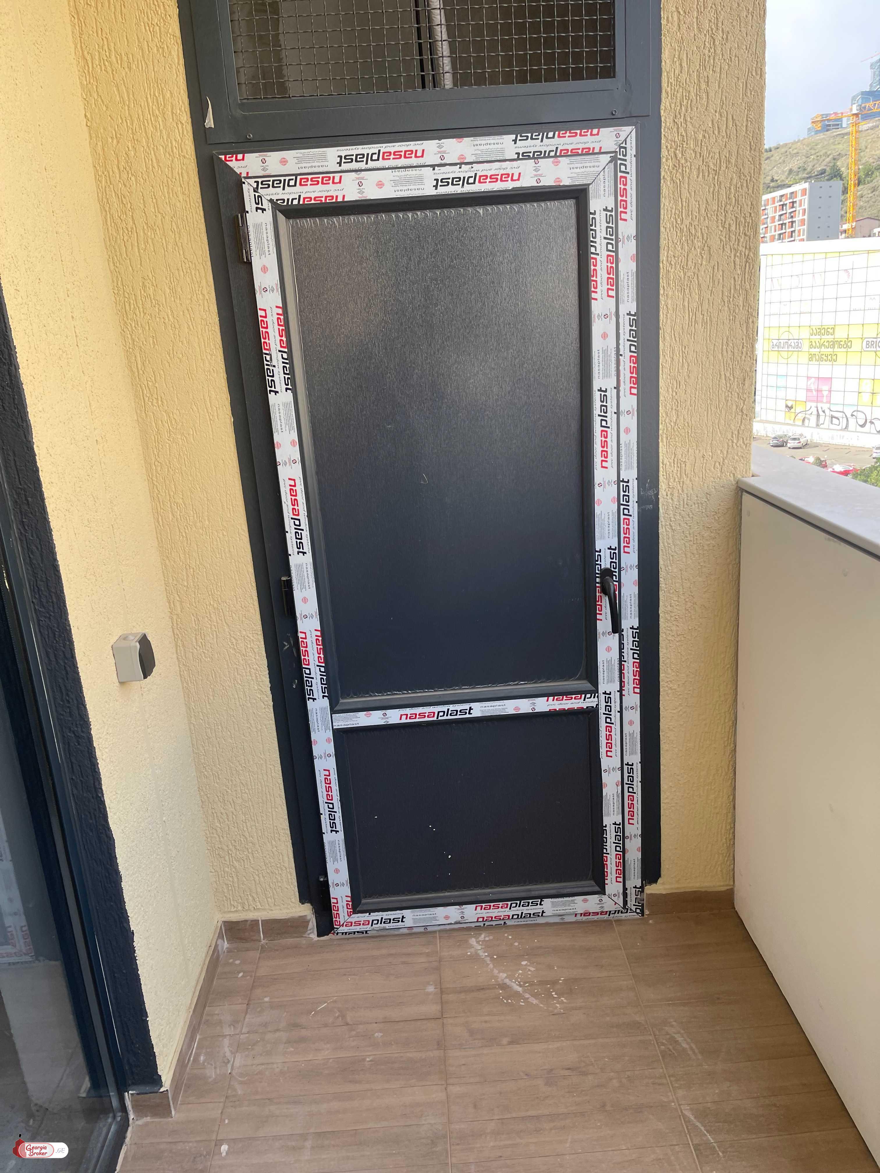 nearly repaired 2-room apartment for sale