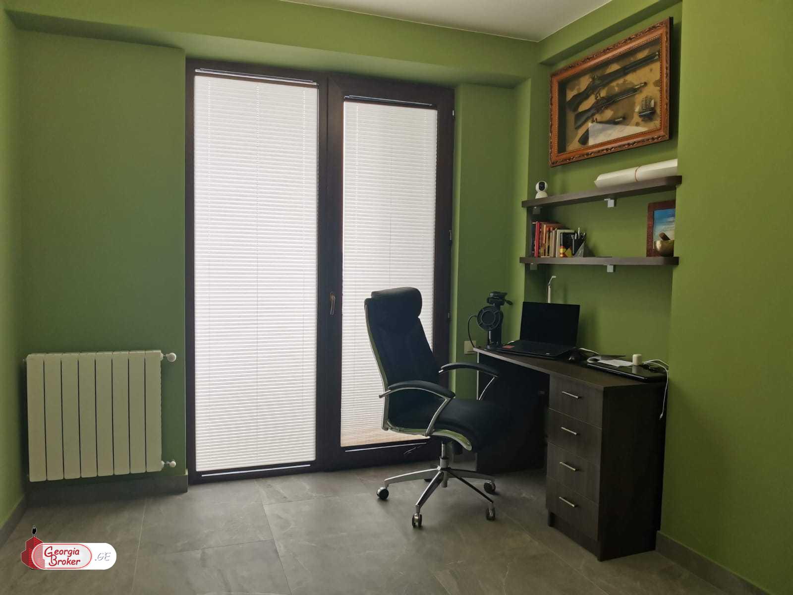 продается квартира с новым ремонтом 3-комнаты