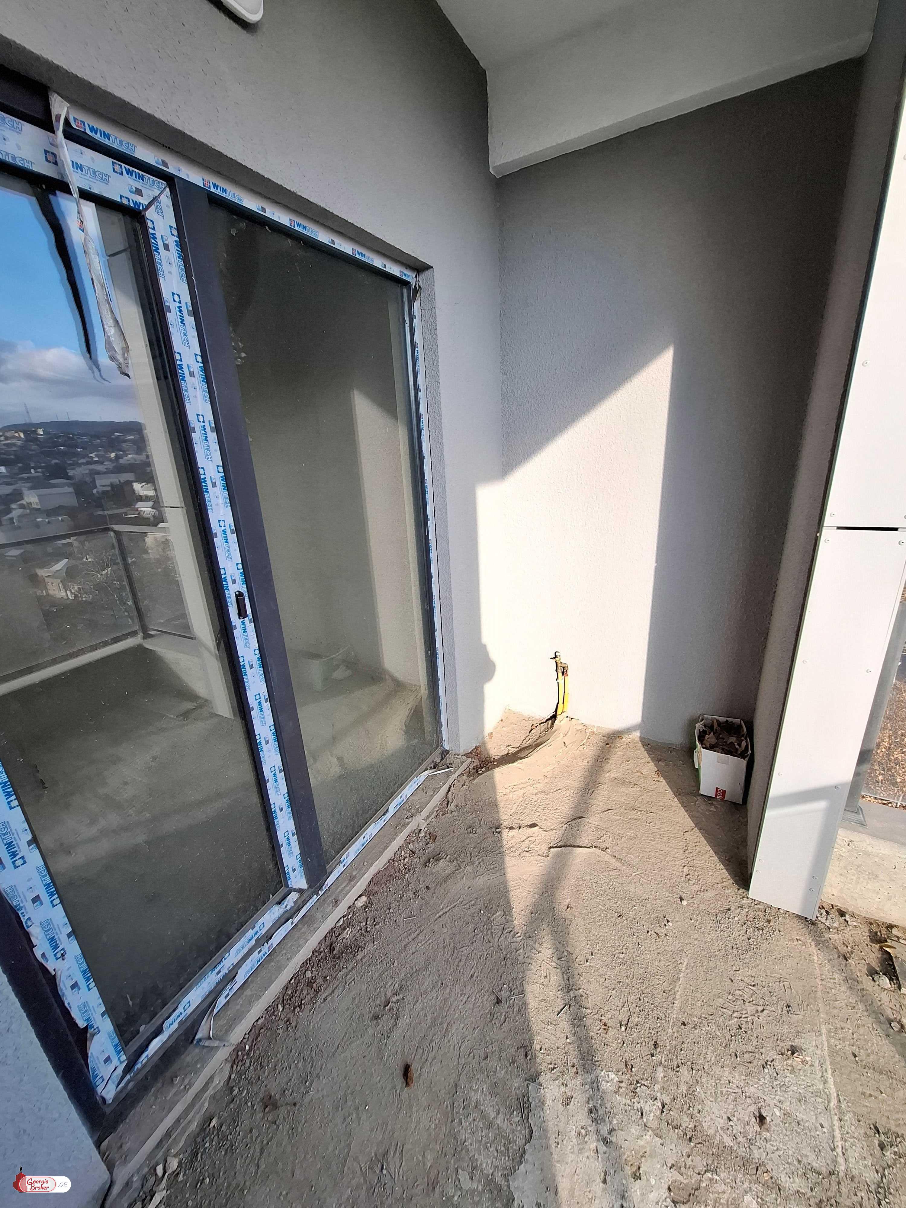 nearly repaired 3-room apartment for sale