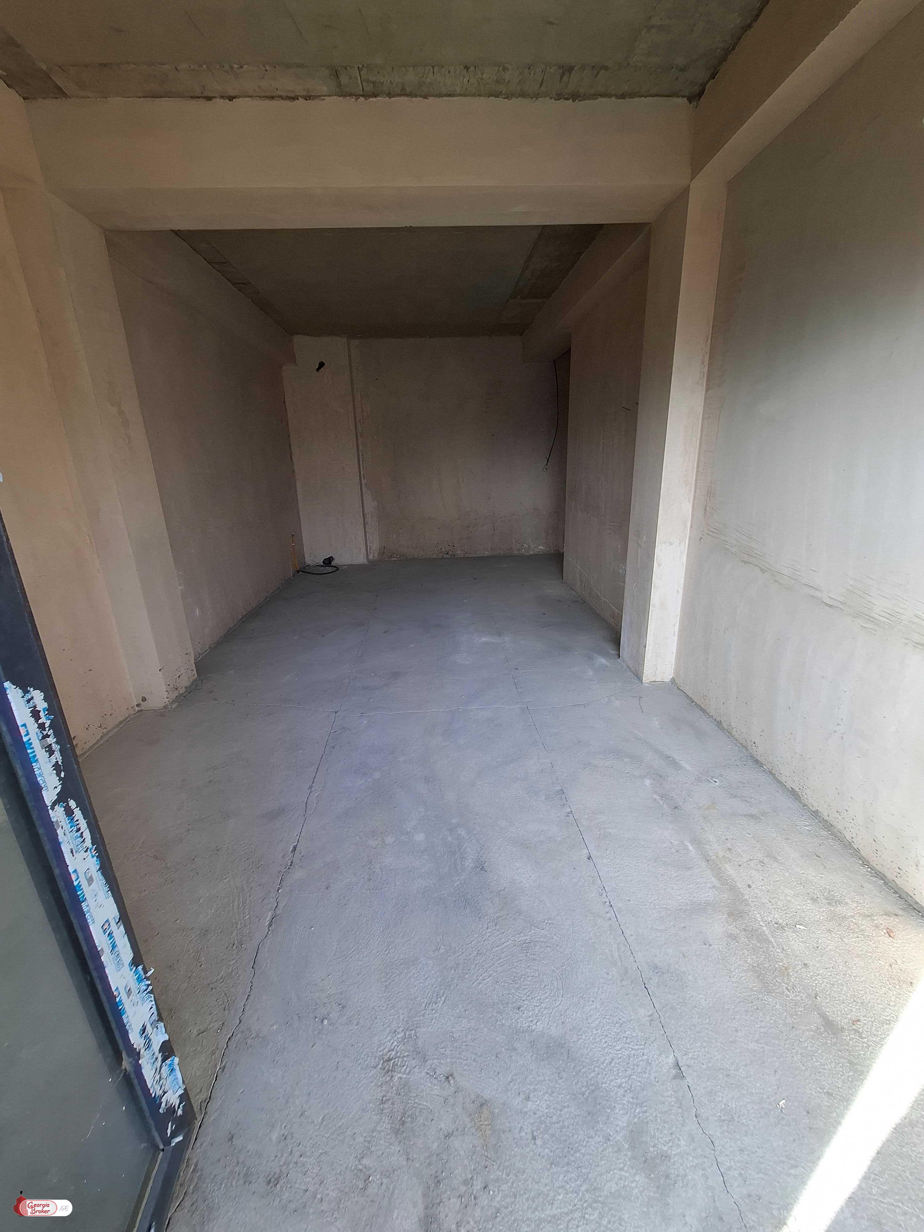 nearly repaired 3-room apartment for sale