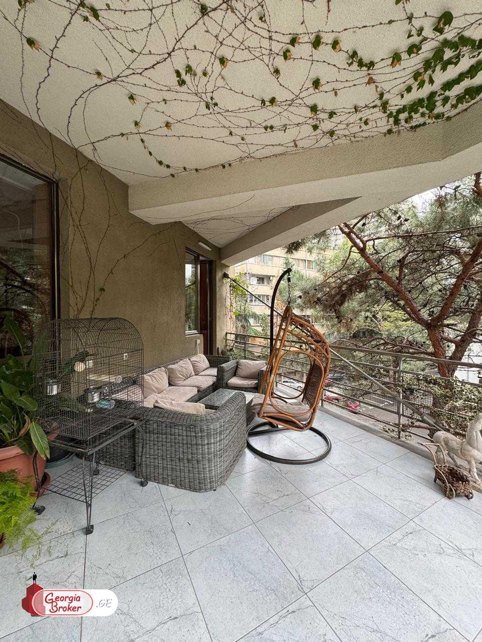 nearly repaired 5-room apartment for sale