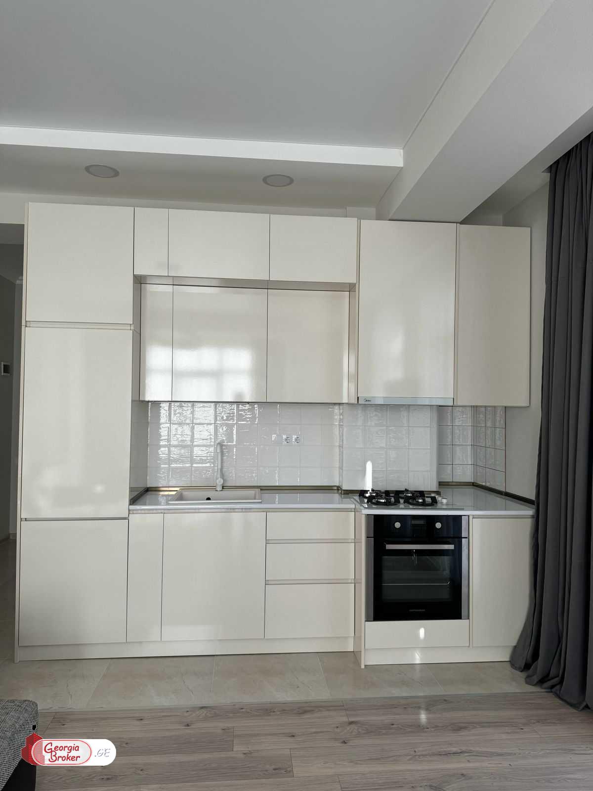 nearly repaired 2-room apartment for sale