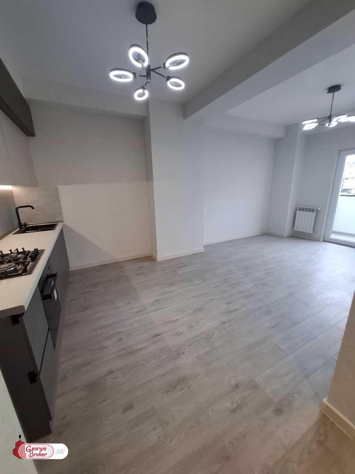 nearly repaired 3-room apartment for sale