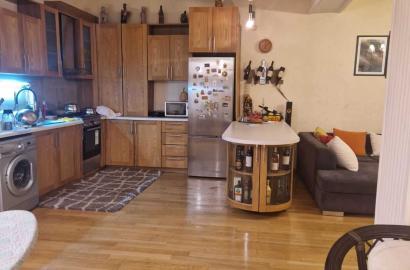 nearly repaired 4-room apartment for sale