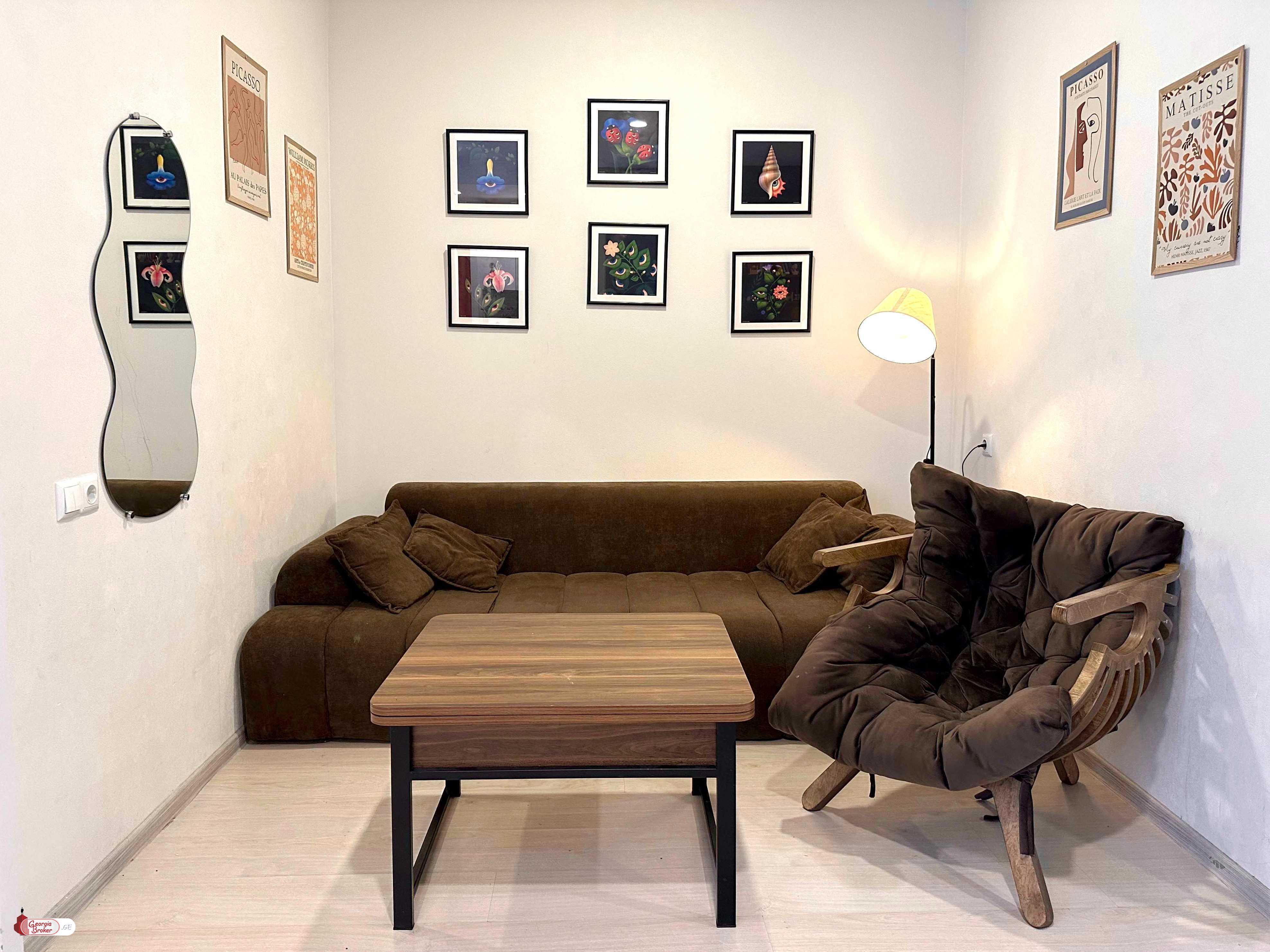 nearly repaired 3-room apartment for sale