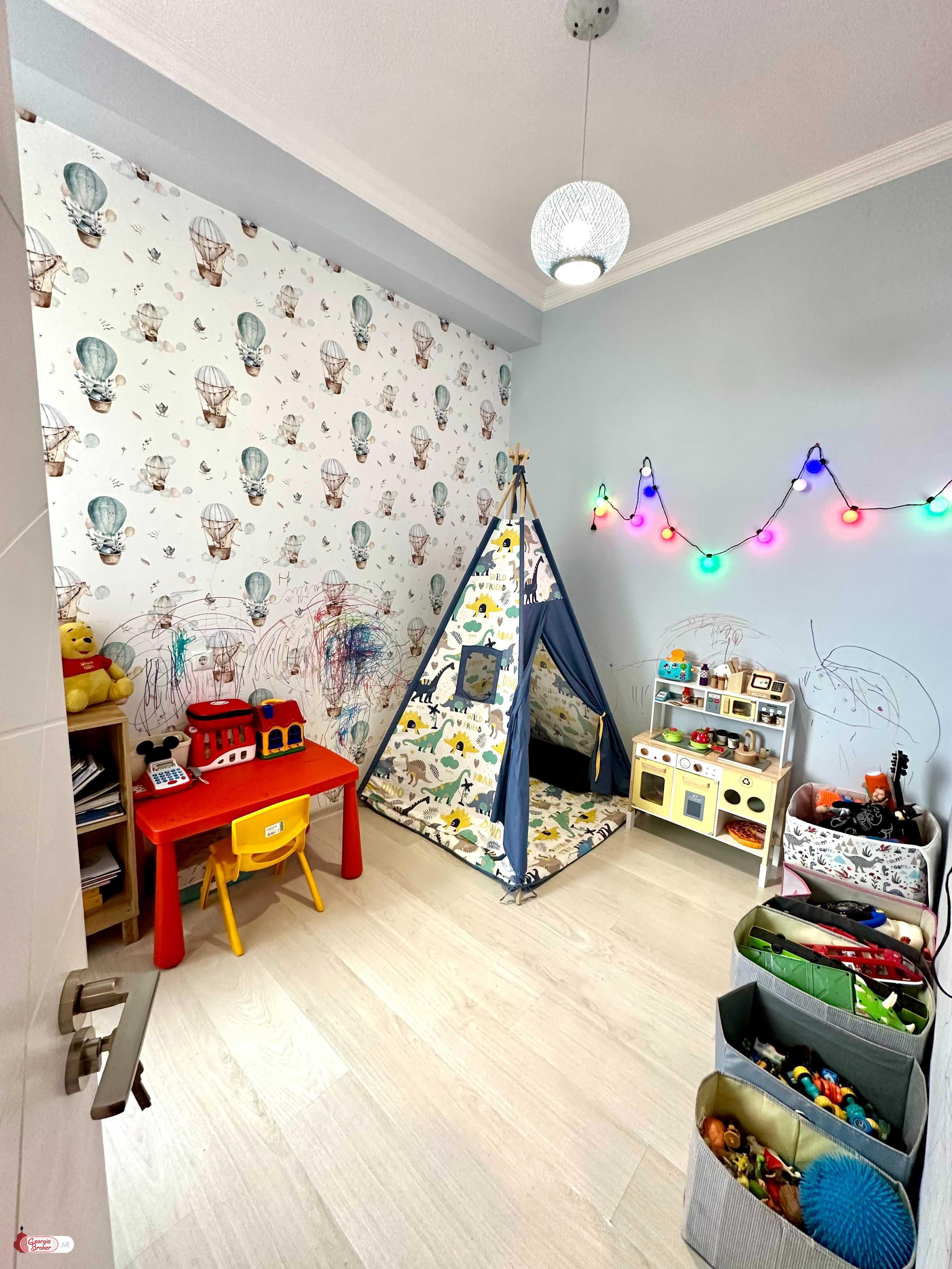 nearly repaired 3-room apartment for sale