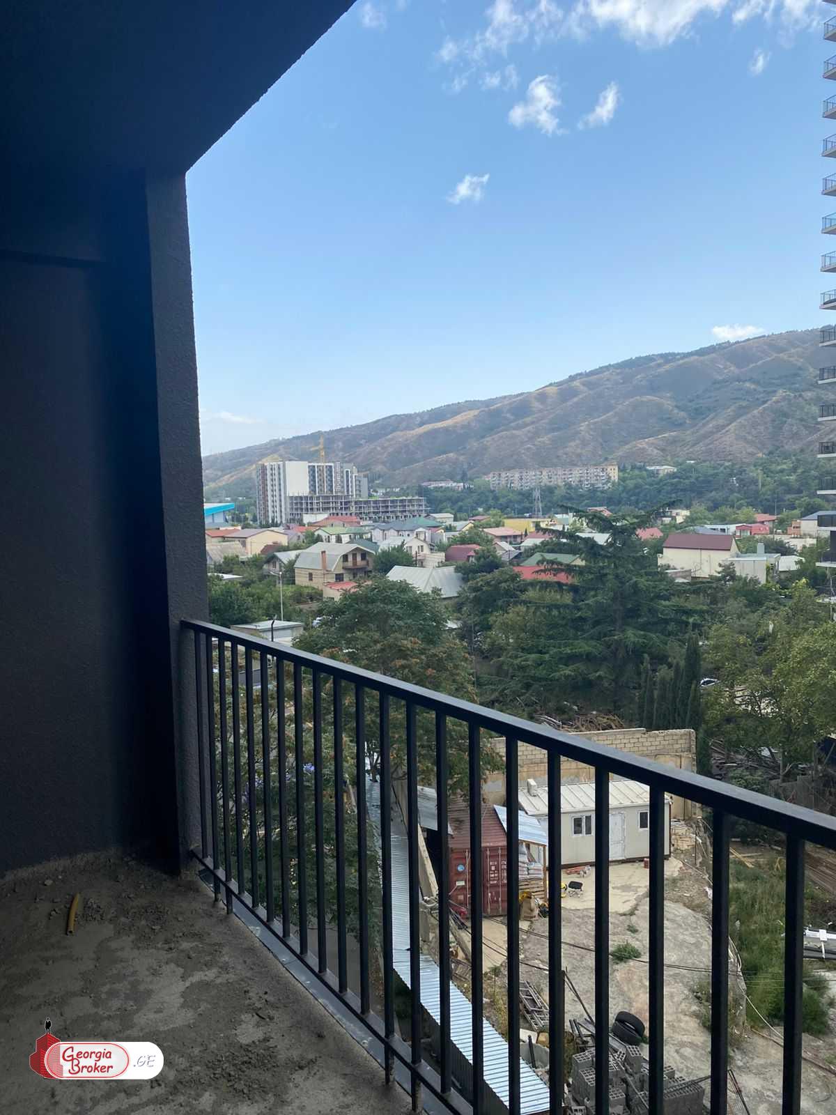 იყიდება ახალი გარემონტებული 3 ოთახიანი ბინა