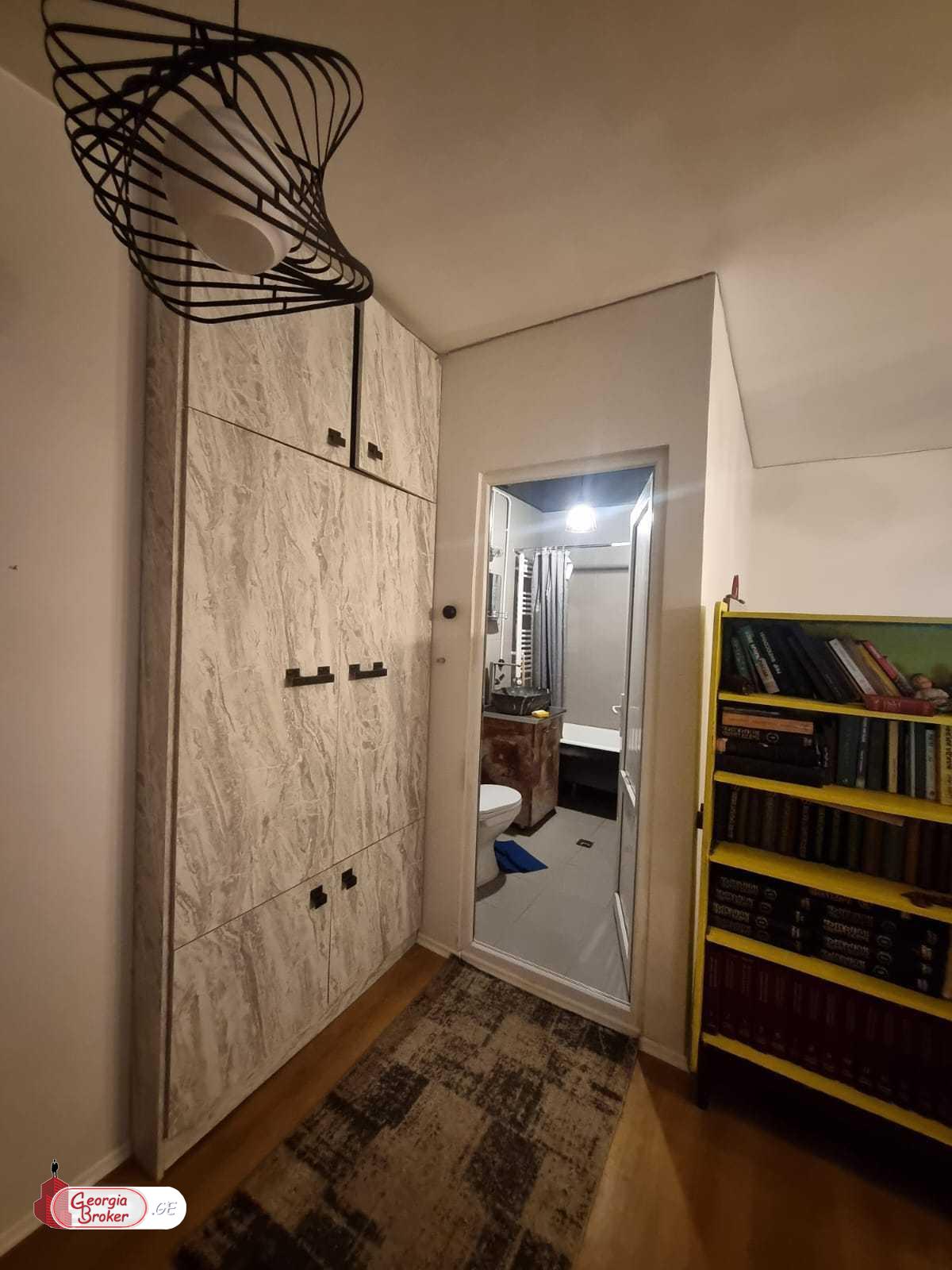 nearly repaired 3-room apartment for sale