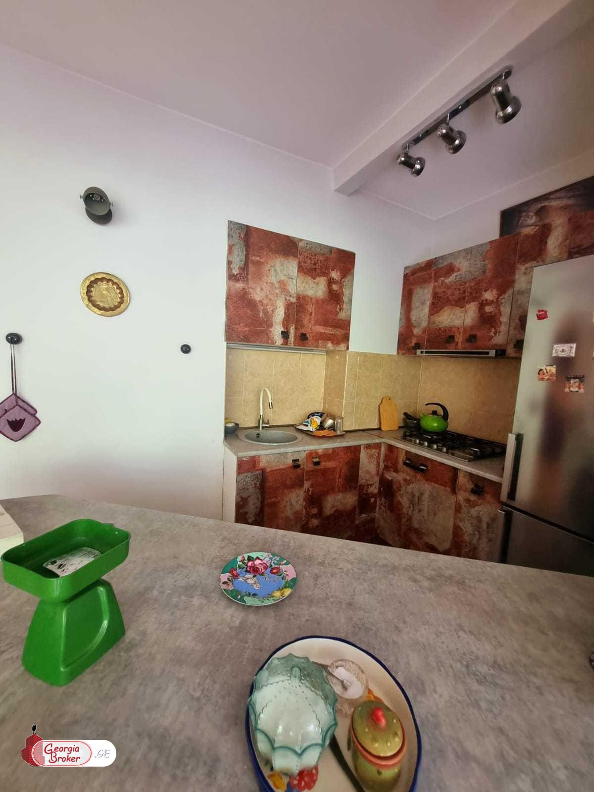 nearly repaired 3-room apartment for sale