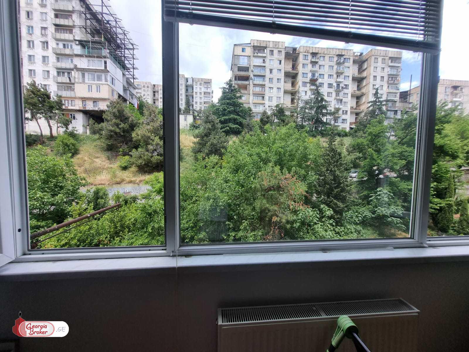 nearly repaired 3-room apartment for sale