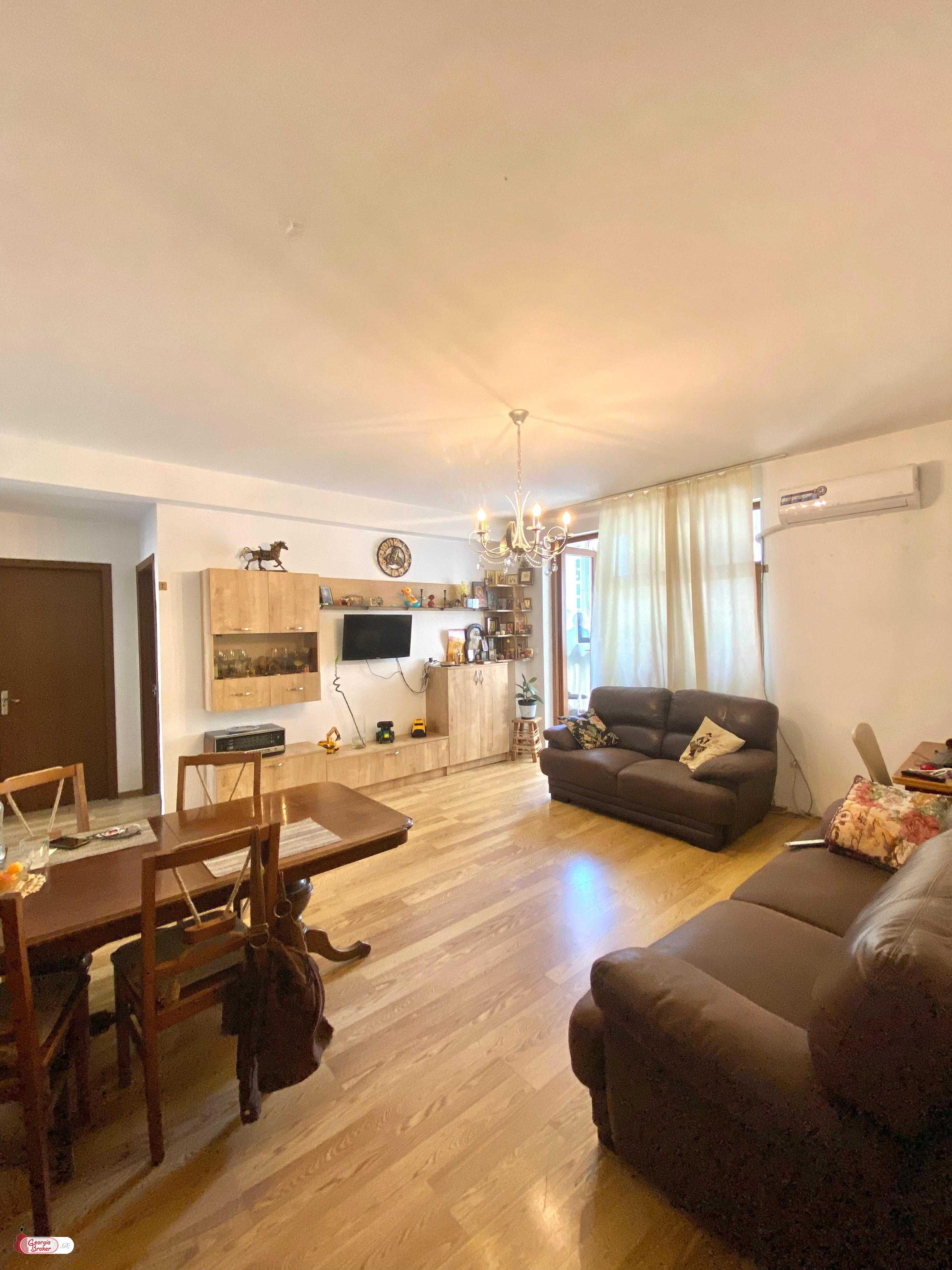 nearly repaired 4-room apartment for sale