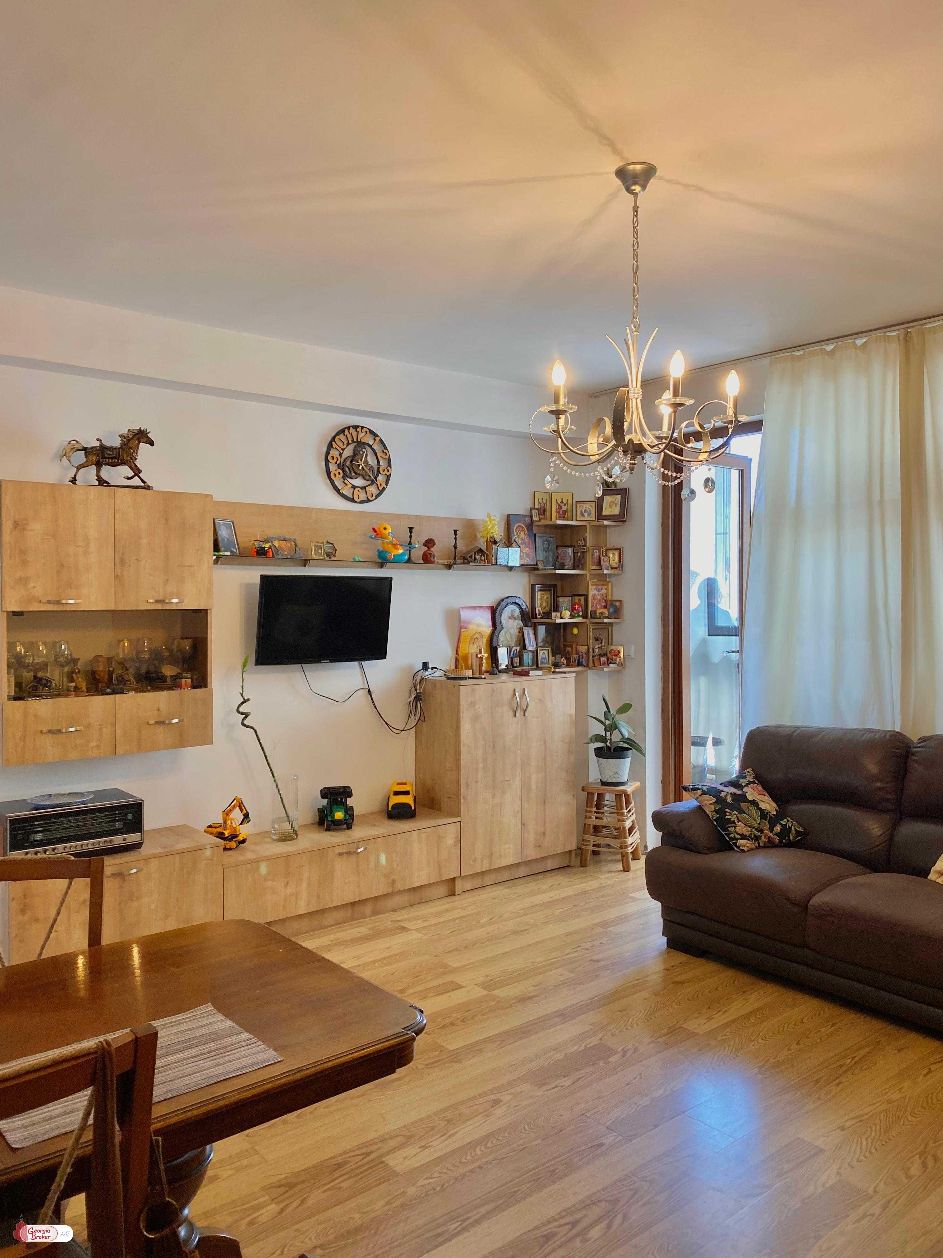 nearly repaired 4-room apartment for sale