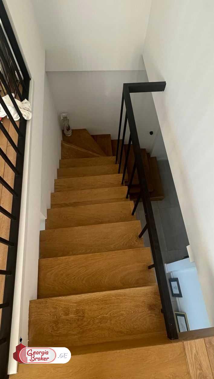 nearly repaired 4-room apartment for sale