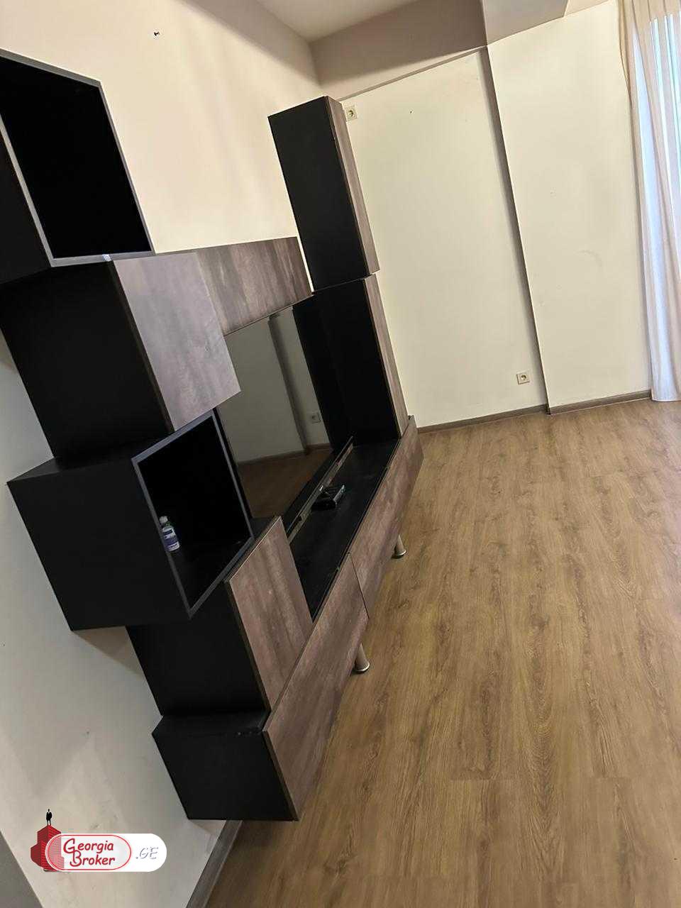 nearly repaired 4-room apartment for sale