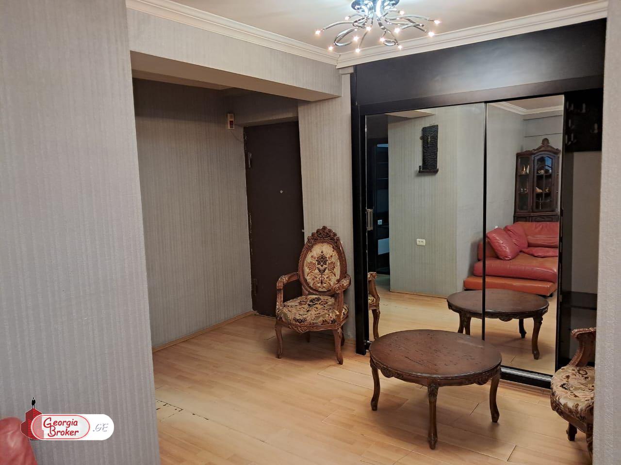 nearly repaired 3-room apartment for sale