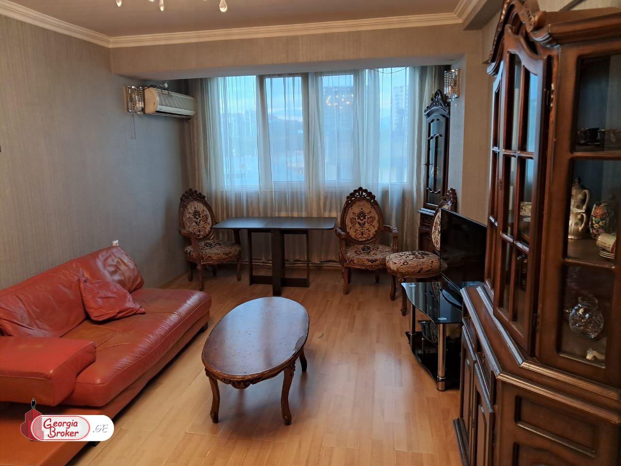 nearly repaired 3-room apartment for sale