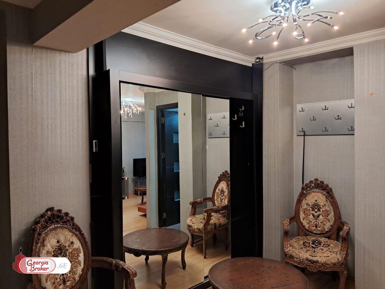 nearly repaired 3-room apartment for sale