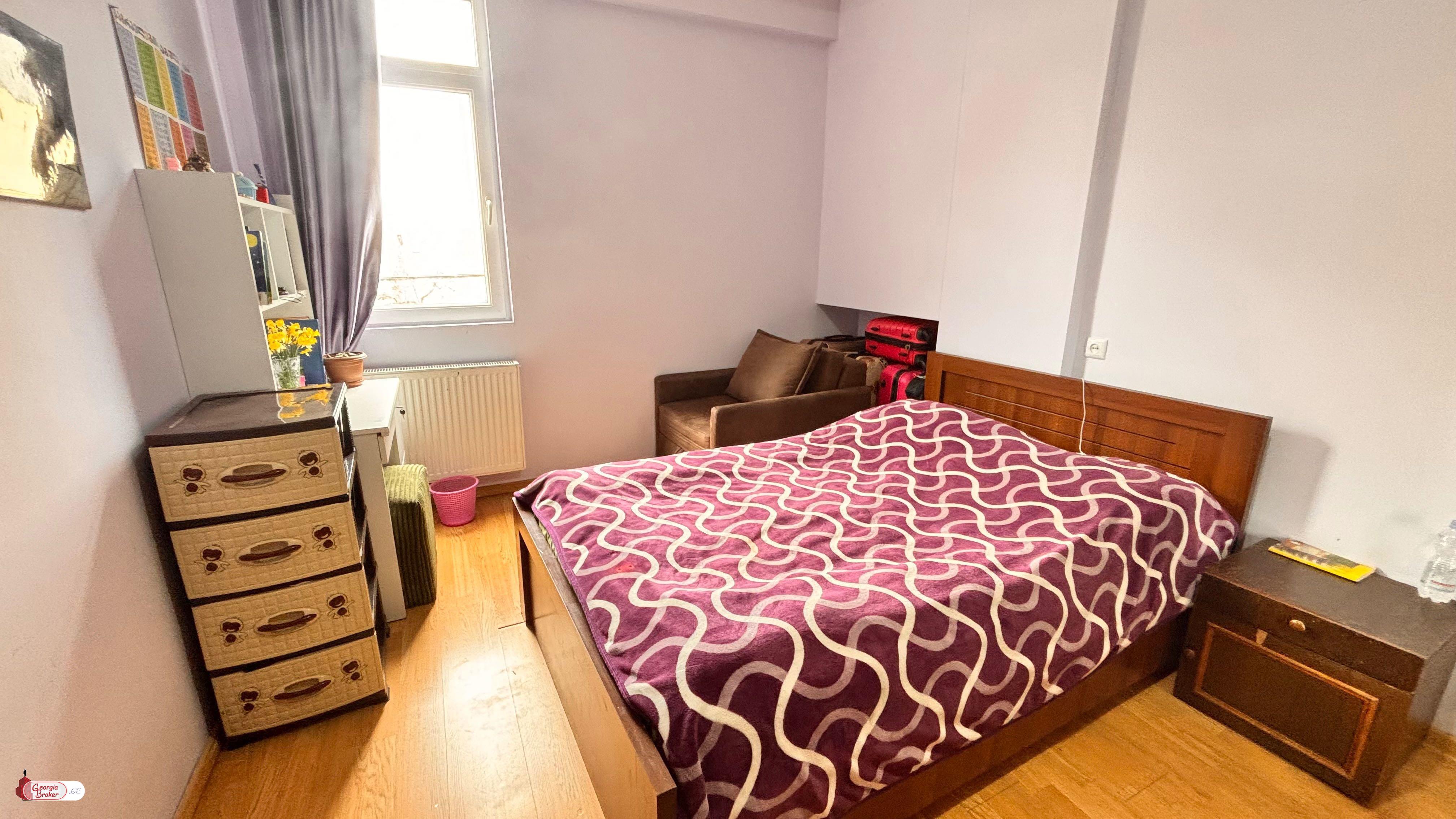 nearly repaired 3-room apartment for sale