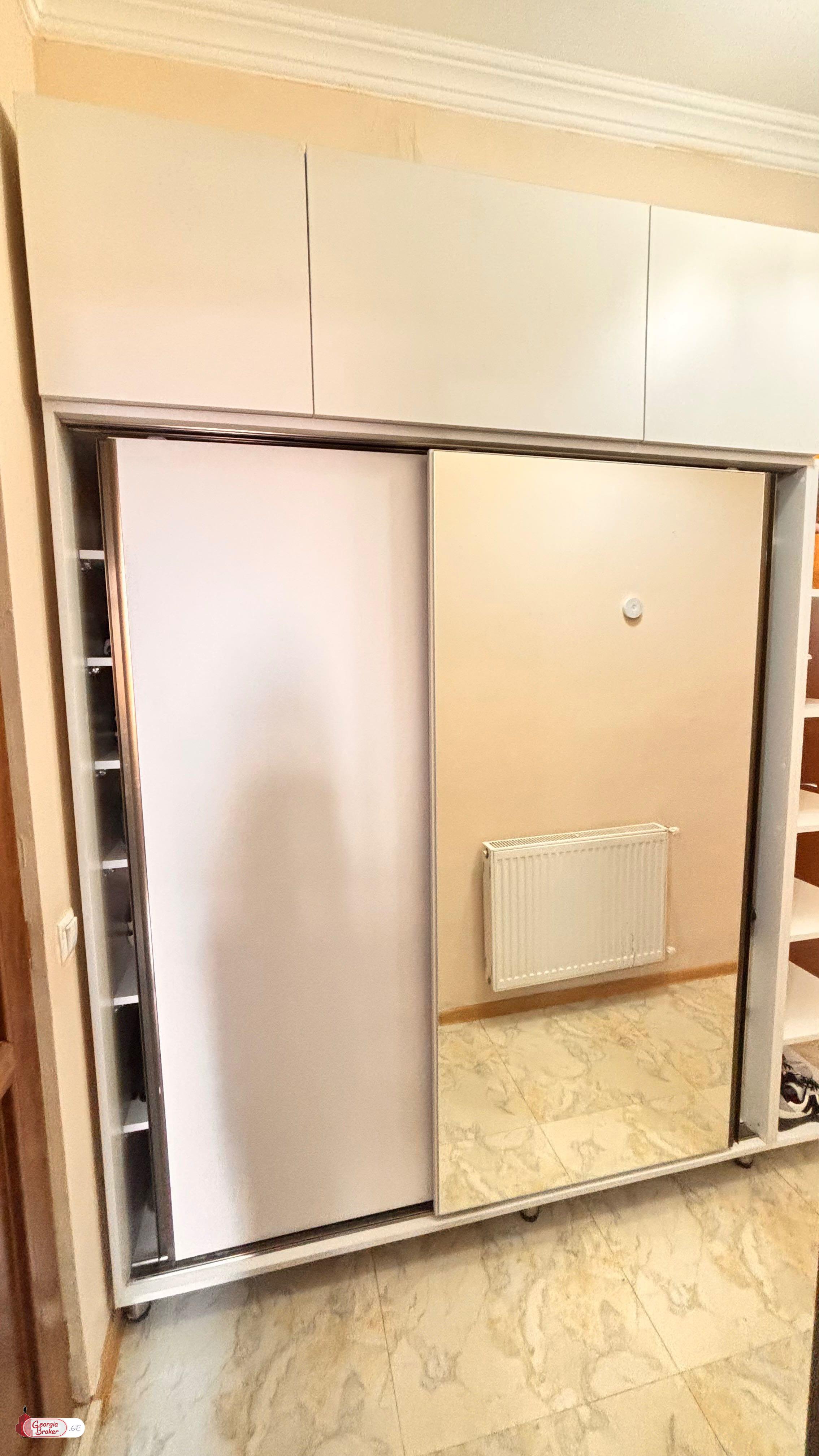 nearly repaired 3-room apartment for sale