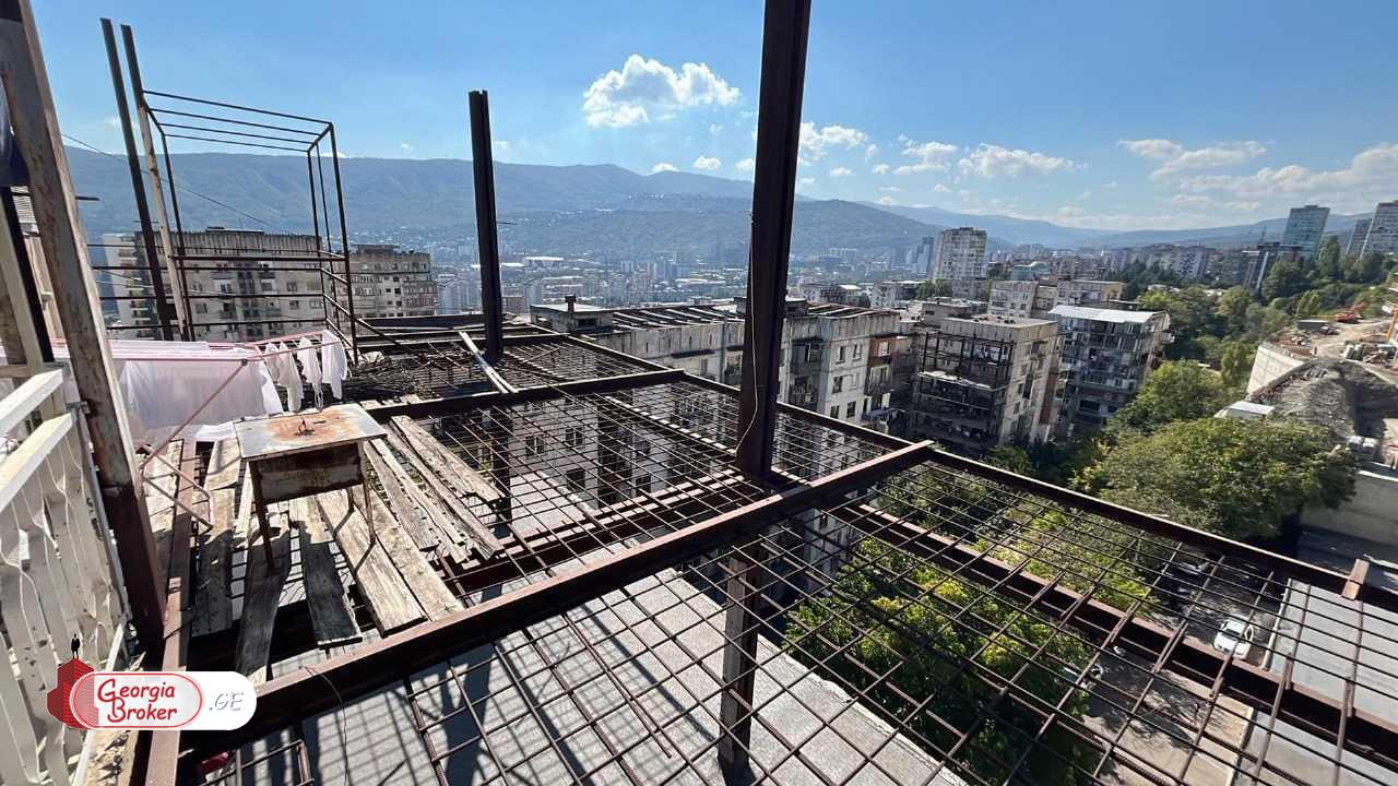 nearly repaired 4-room apartment for sale