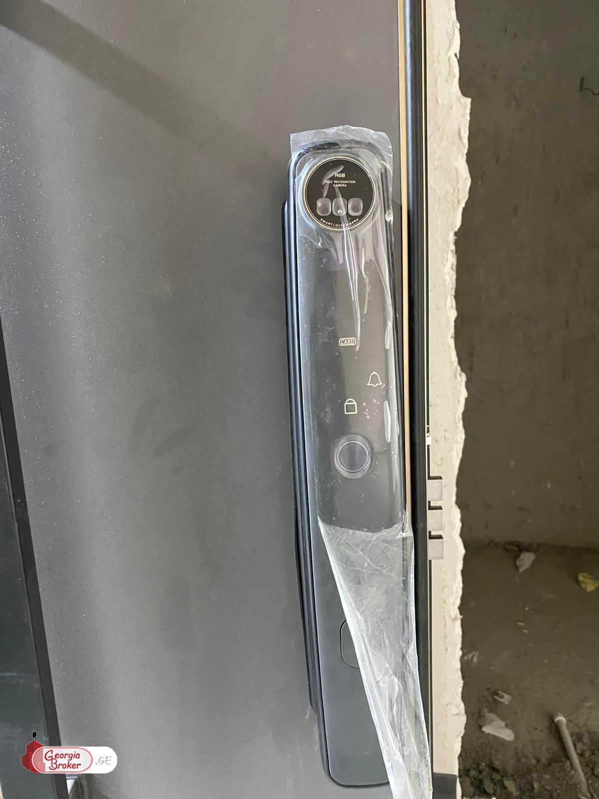 nearly repaired 2-room apartment for sale