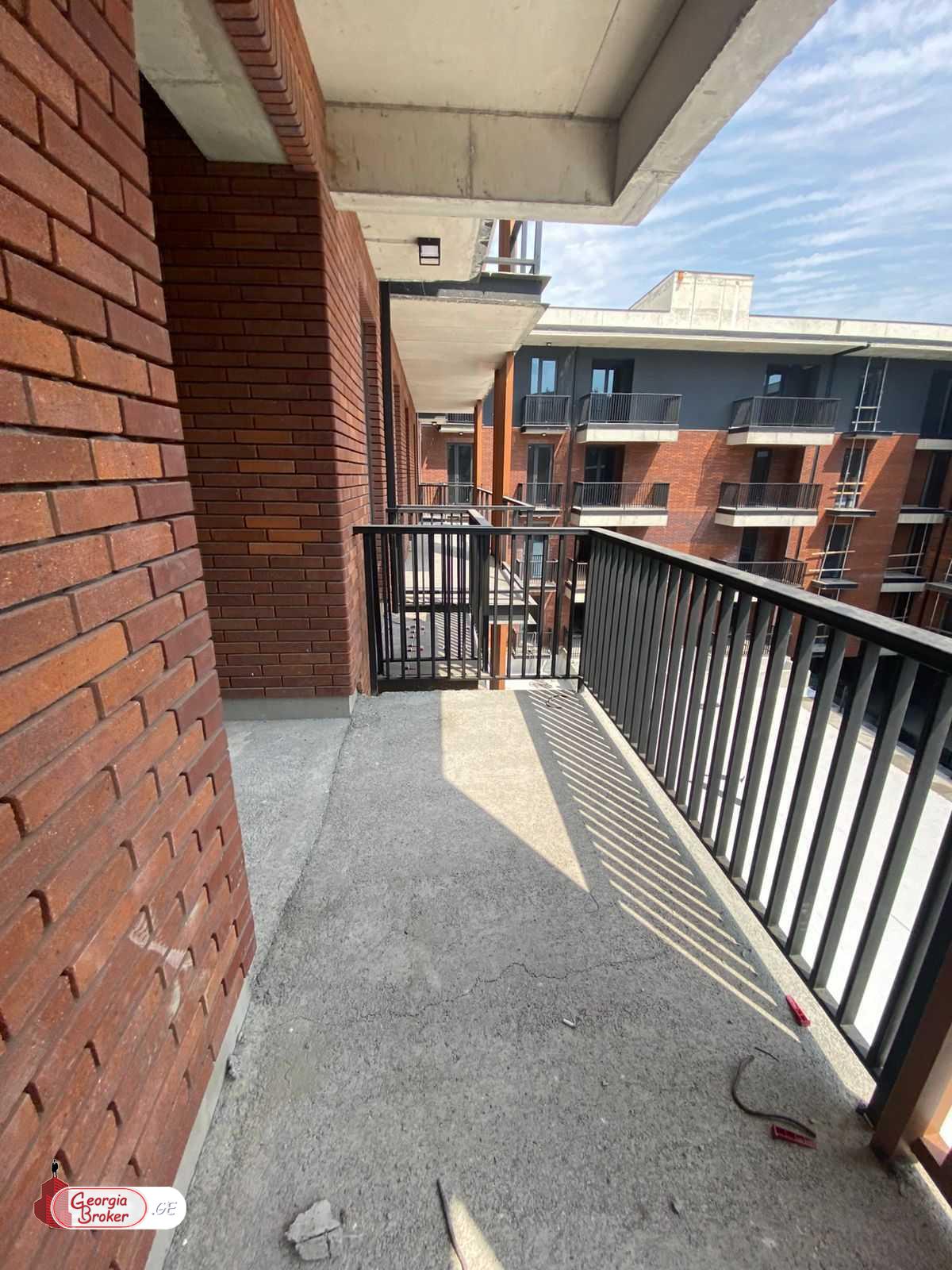 nearly repaired 2-room apartment for sale