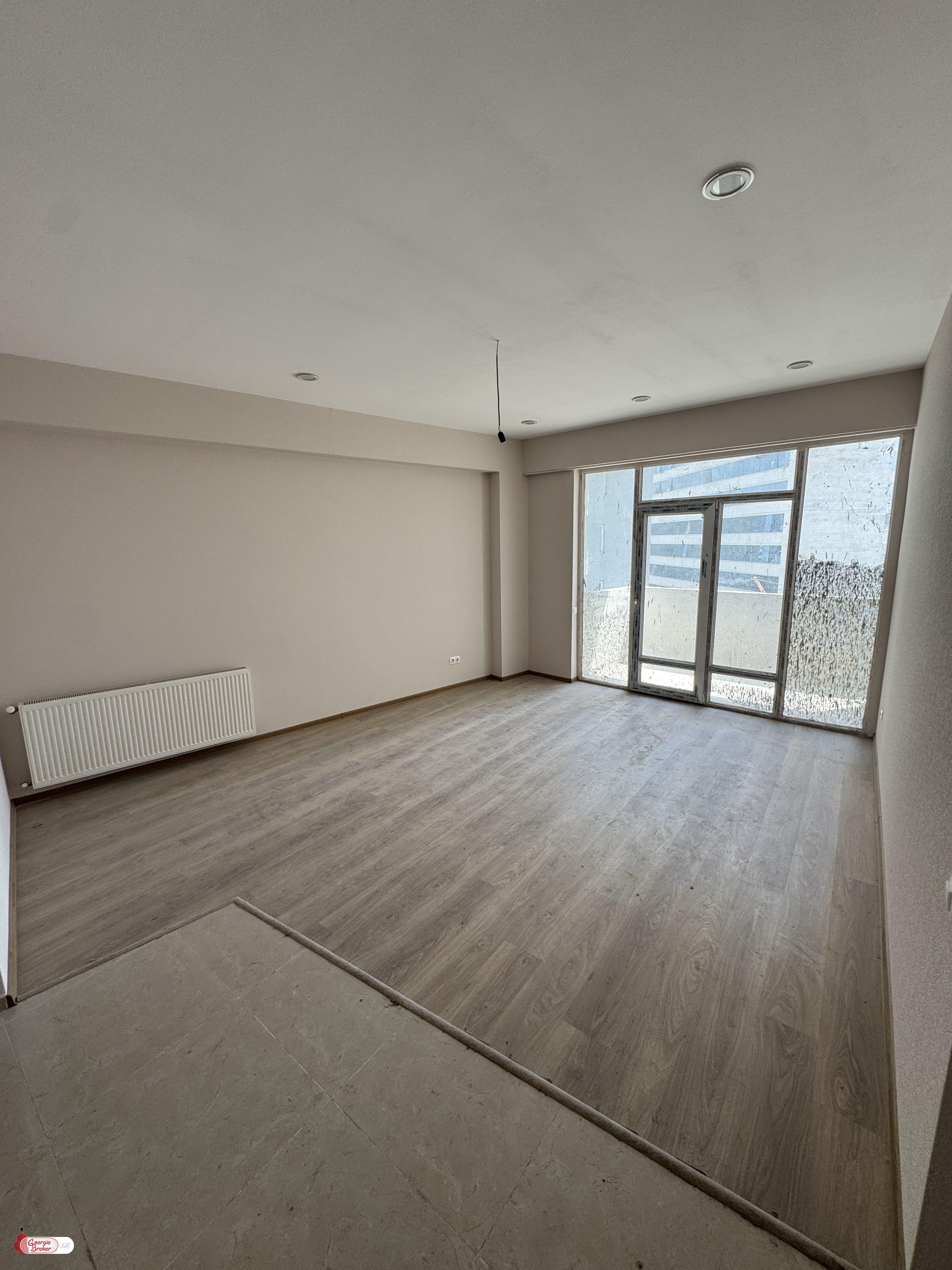 nearly repaired 3-room apartment for sale