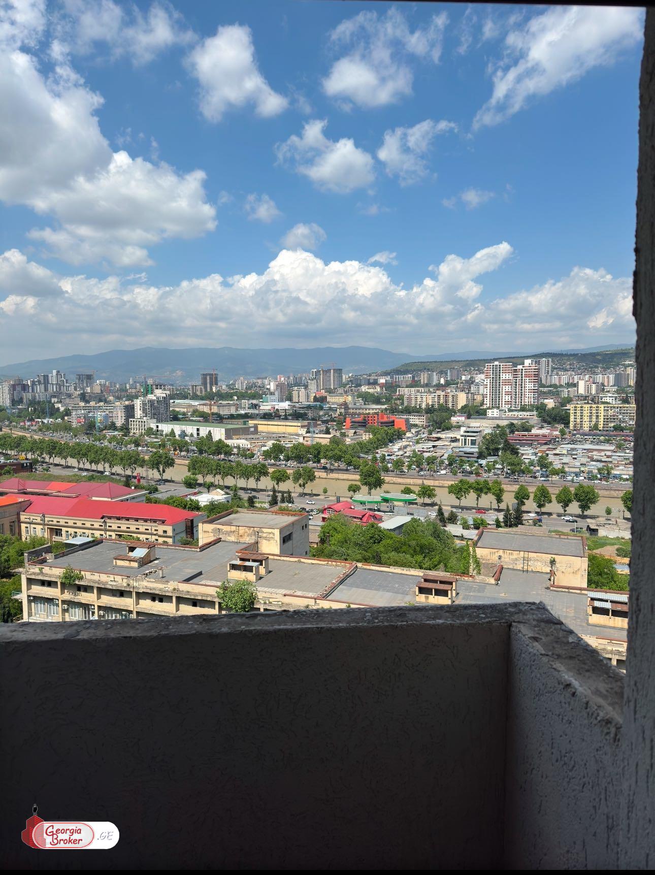 nearly repaired 3-room apartment for sale