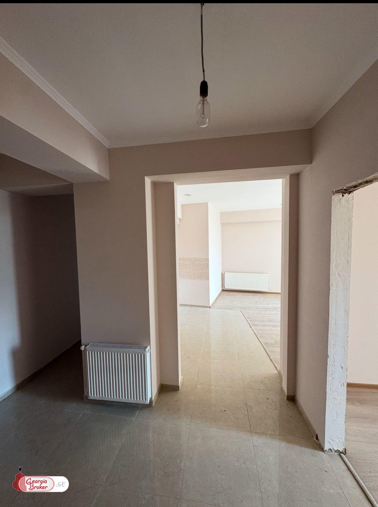 nearly repaired 3-room apartment for sale